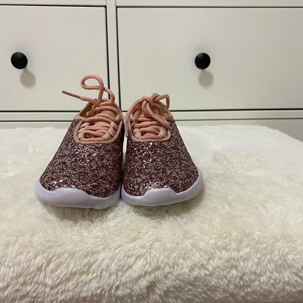 BNWOT kids pink sequin tennis shoes